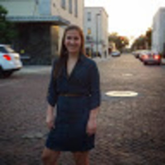 Meet your Posher, Kelley - Picture 1 of 1